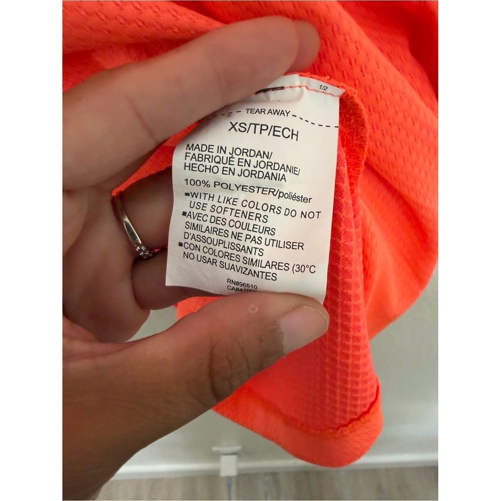 Under Armour HeatGear V-Neck Shirt Womens XS Neon Orange Excellent Mesh Workout - Picture 4 of 5